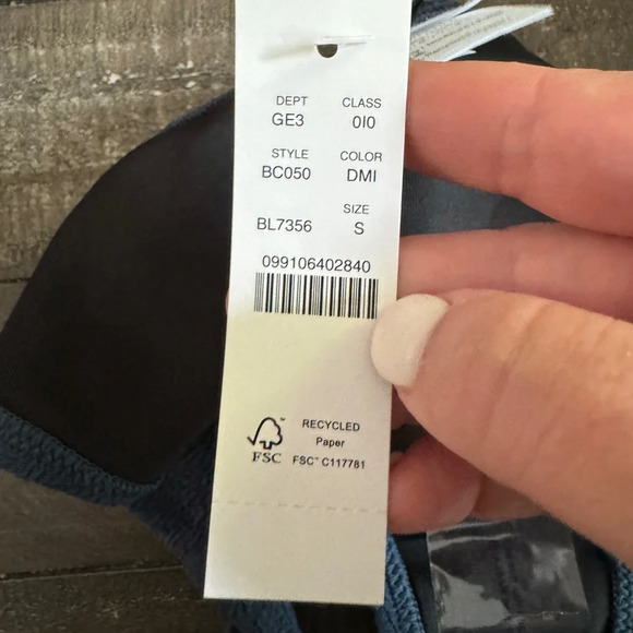 J.CREW NWT Textured curved-waist cheeky bikini bottom Navy Size Small - Picture 2 of 5